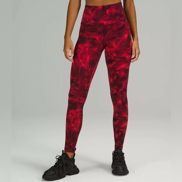 LULULEMON ~ Team Canada Metamorphic Glow Red Team Align 28” (SIZE 6) BRAND NEW - Picture 1 of 7